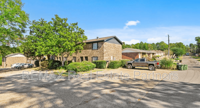Hattiesburg Condo: 4001 Mable St