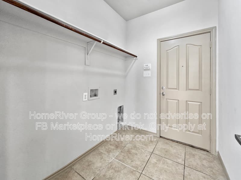 Arlington House: 7617 Yearling Way