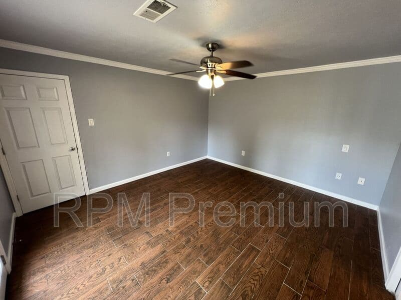 Baton Rouge House: 7516 Vice President Dr.