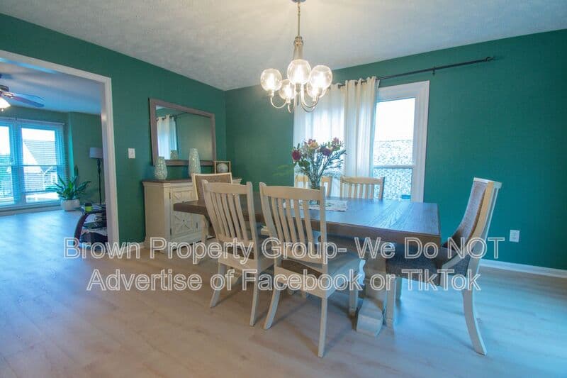 Spring Lake House: 111 Kristin Ave