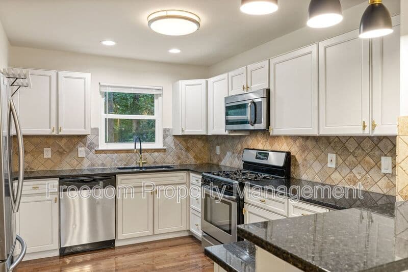 Woodbridge House: 5256 Sudberry Ln