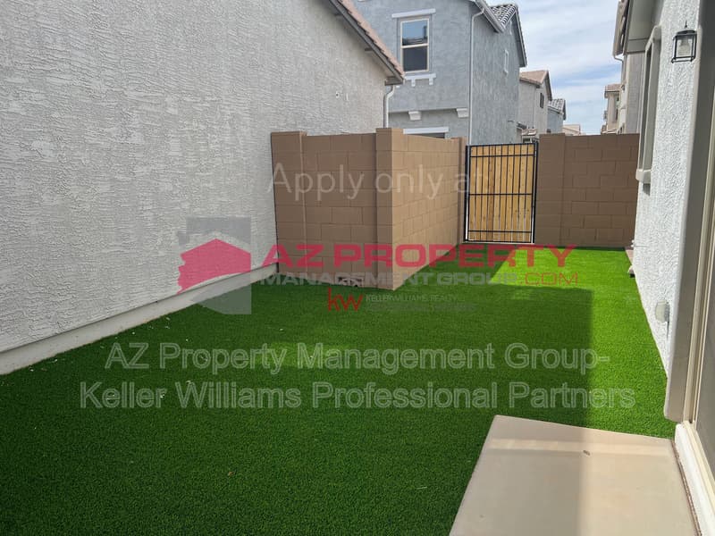 Surprise House: 14139 W Buckskin Trl