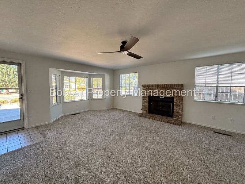 Carson City House: 707 Armory Ln