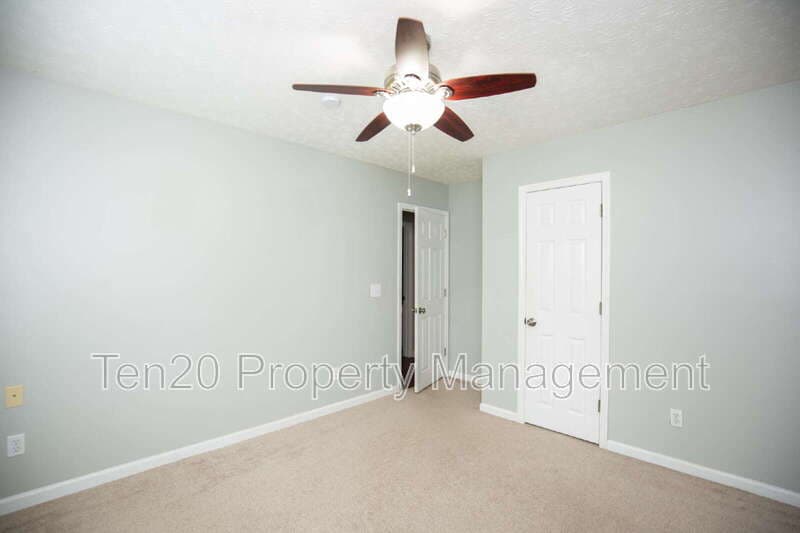 Smiths Station House: 776 Lee Rd 222