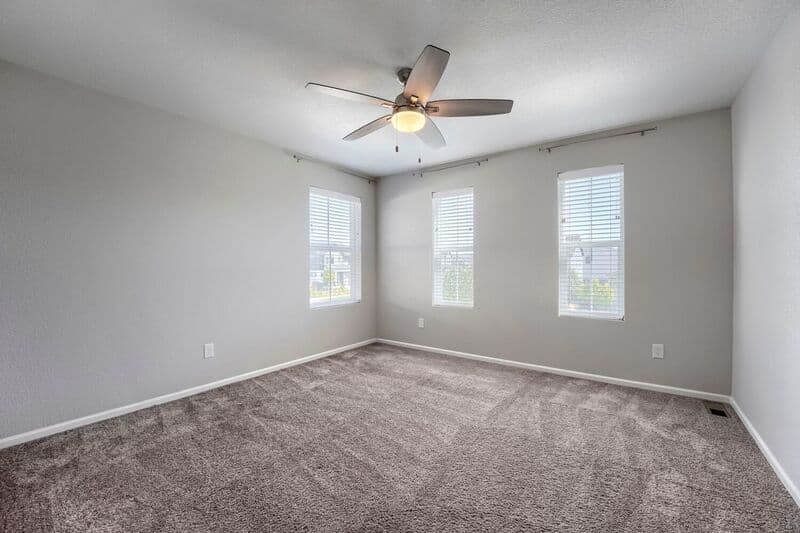 Aurora House: 6181 N Malaya St