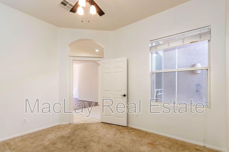 Chandler House: 3820 S Barberry Pl