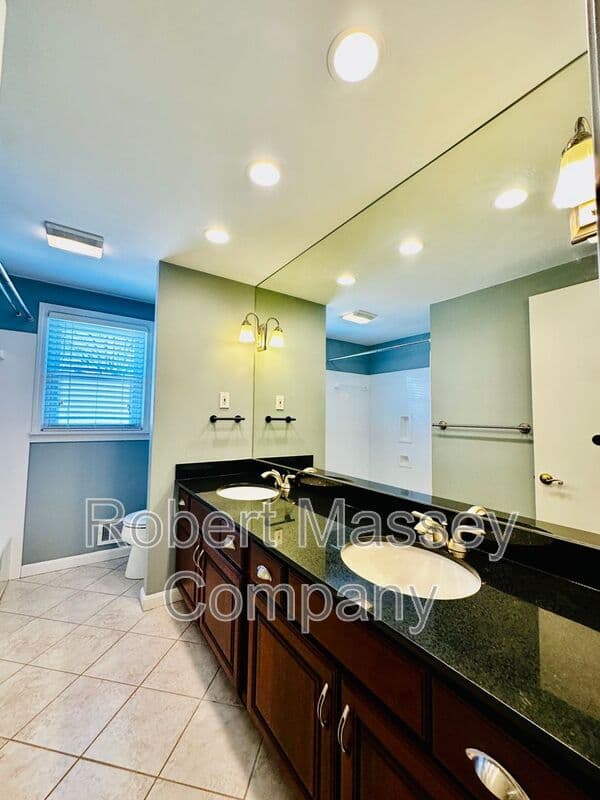 Louisville House: 2603 Aintree Way