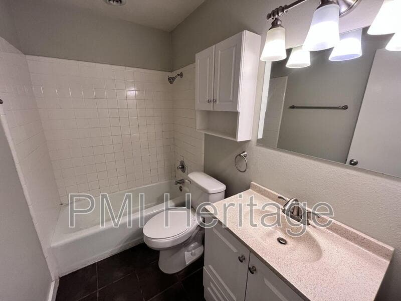 Fayetteville Condo: 15 W Martin Luther King Jr Blvd