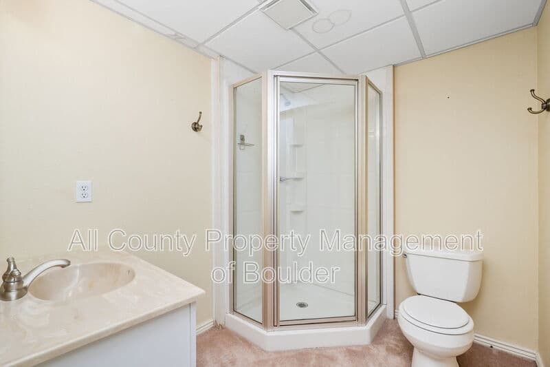 Boulder House: 4453 Pali Way