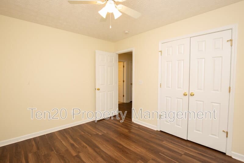 Columbus House: 9021 Sonoma Point Dr