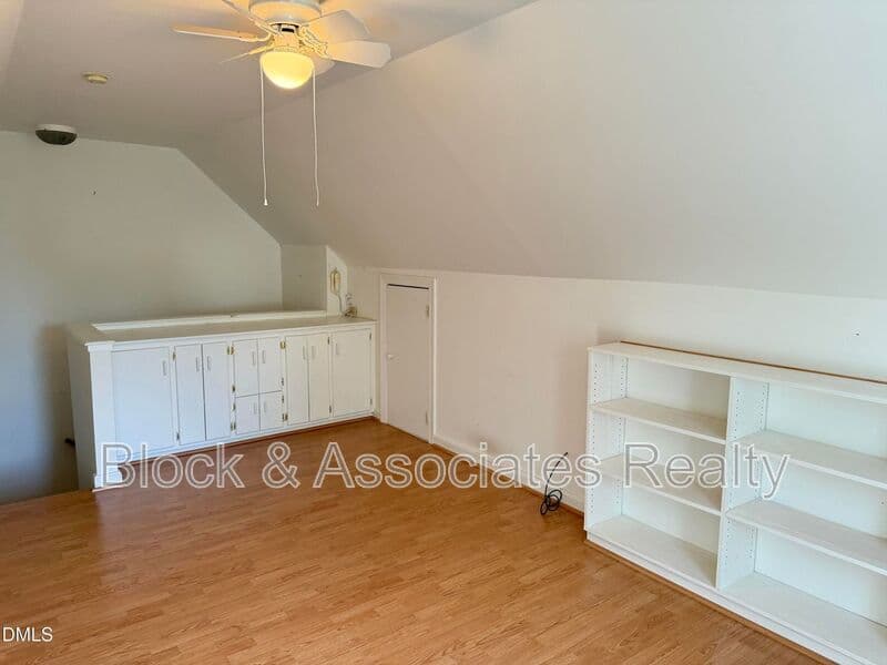 Apex House: 2006 Battlewood Rd.