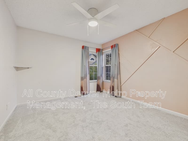 Aurora House: 14192 E Chenango Pl