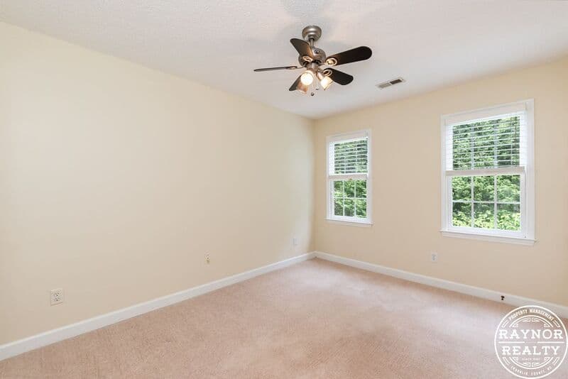 Wake Forest House: 1022 S Main St