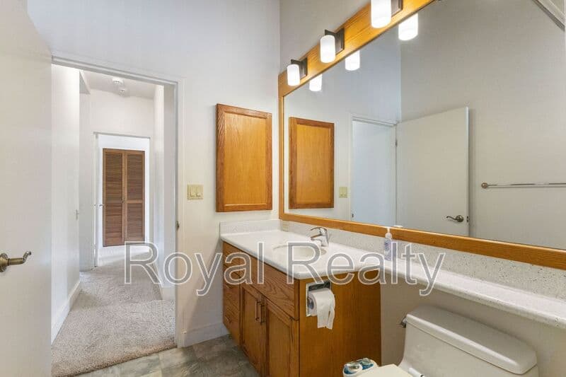 Honolulu House: 2910 Nanihale Place