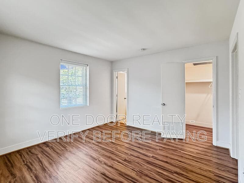 Williamsburg Condo: 732 Scotland Street