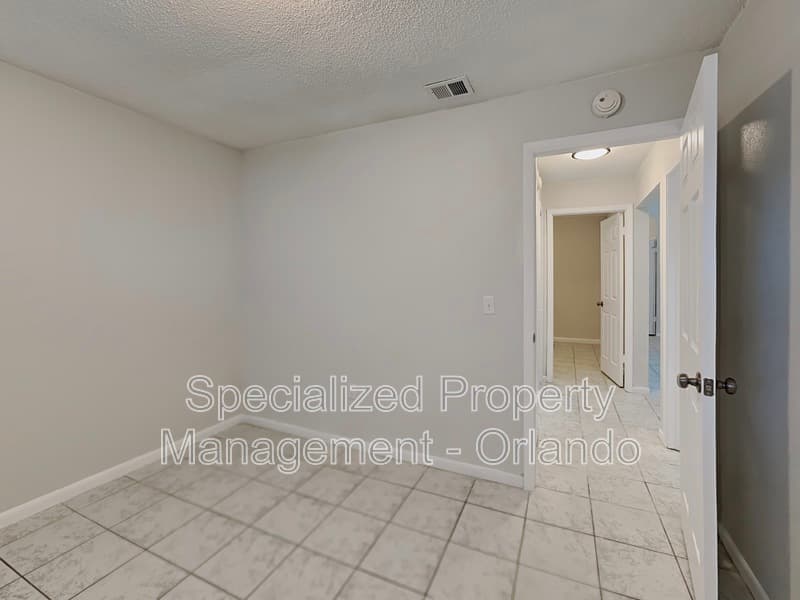 Altamonte Springs House: 600 Stanford Dr