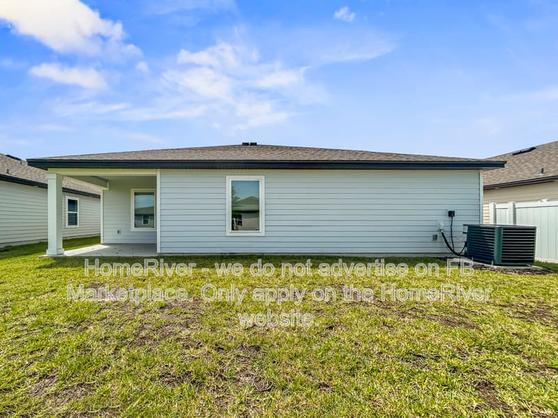 Jacksonville House: 6987 Canoe Birch Rd