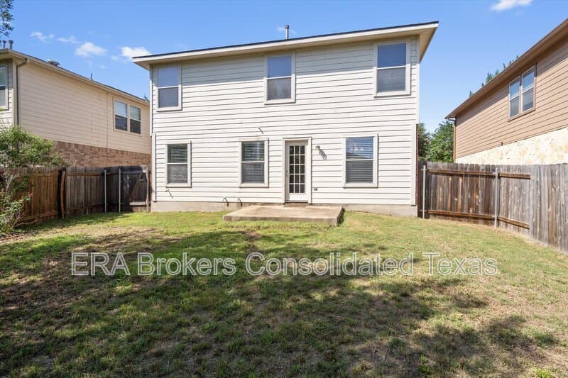 Austin House: 5825 Silver Screen Dr