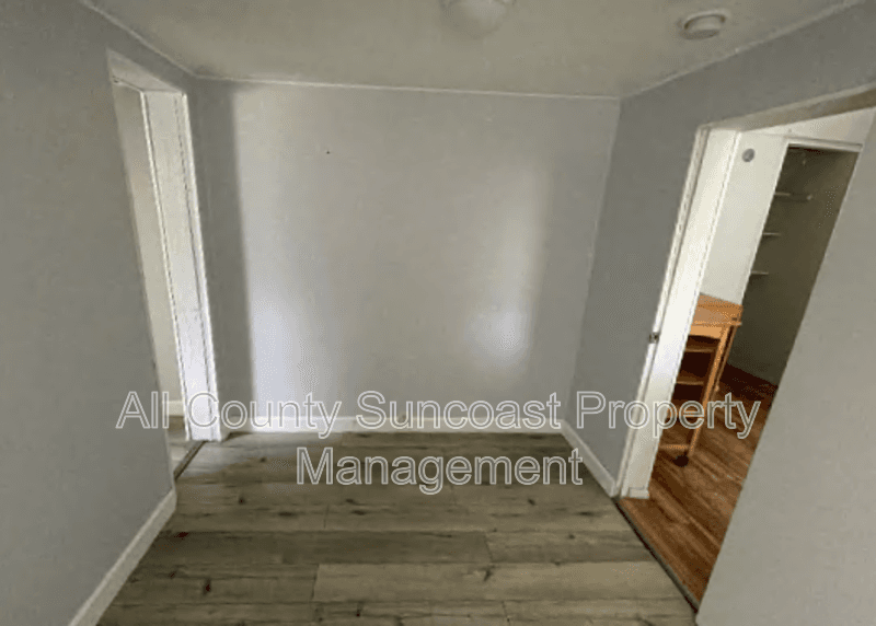 St.Petersburg Condo: 1830 27th Ave N #E