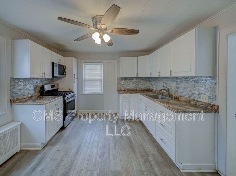 Bound Brook Condo: 407 Longwood Ave