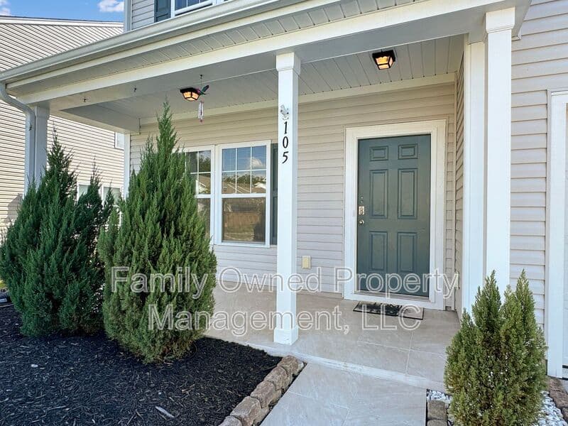 Summerville House: 105 Whimbrel Drive