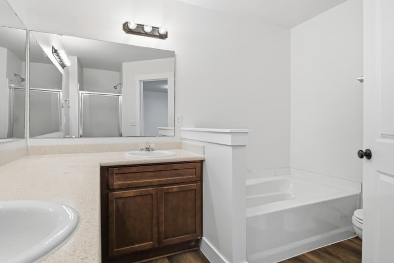 Lakewood Condo: Gravelly Lake Townhomes 8911 Gravelly Lake Dr SW - 116