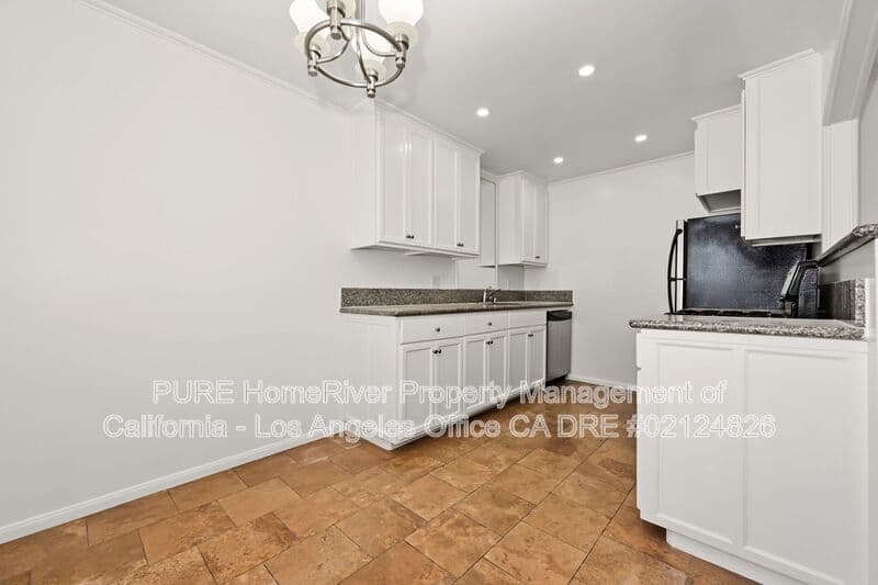Santa Monica House: 1527 Harvard St