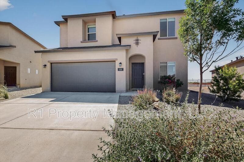 Rio Rancho House: 108 Hue Street