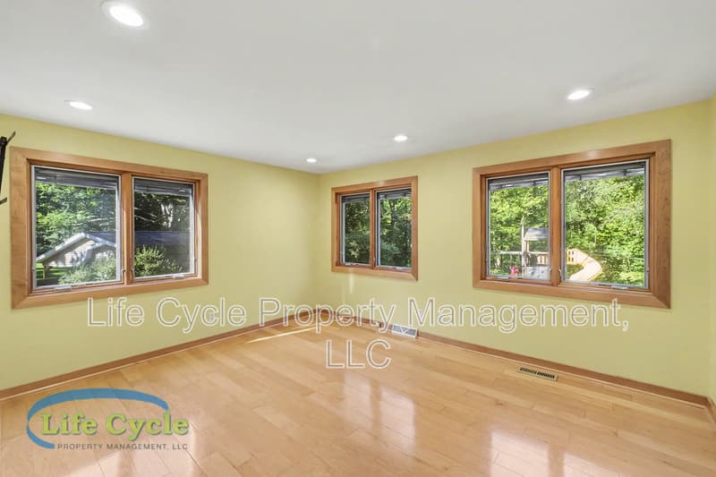 Hudsonville Condo: 4395 Shady Oak Court - 1