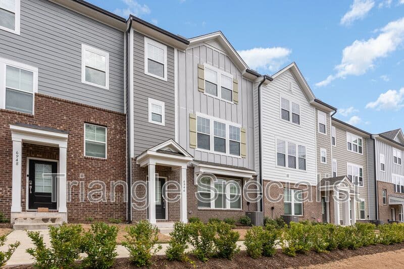 Raleigh Townhome: 6946 Leesville Road