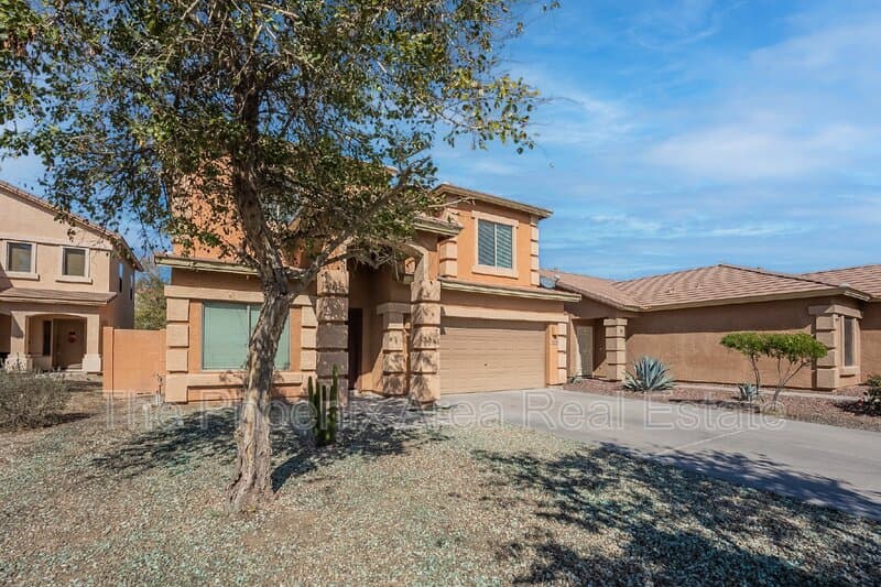 Maricopa House: 44626 W Yucca Ln