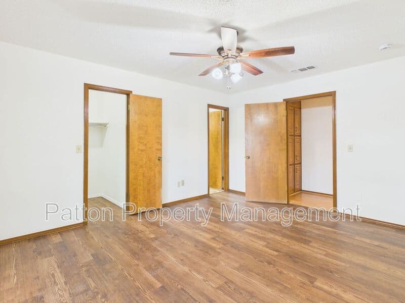 Amarillo House: 5707 Autumn Place