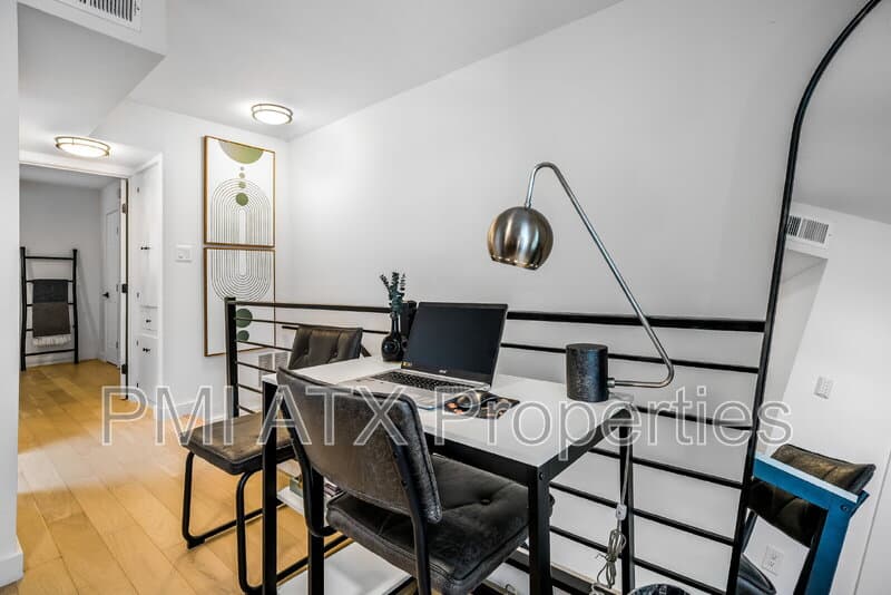 Austin Condo: 3806 Southridge Dr