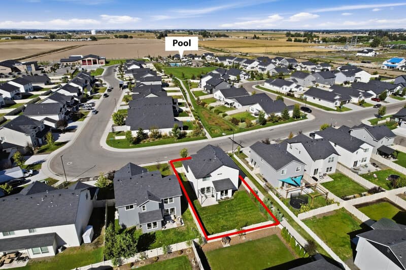 Meridian House: 4328 North Pale Creek Avenue