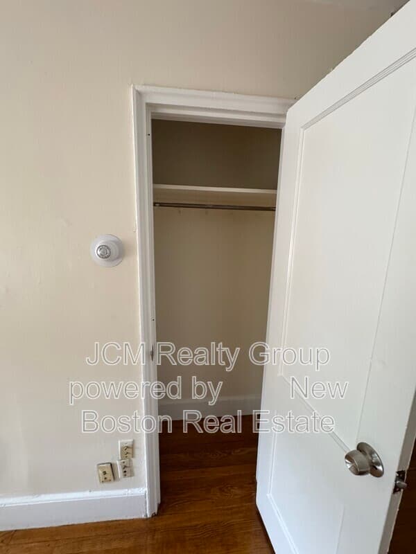 Boston: Dorchester Condo: 11 Victory Road