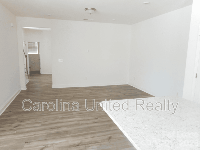 Belmont House: 1566 Cedar Tree Dr