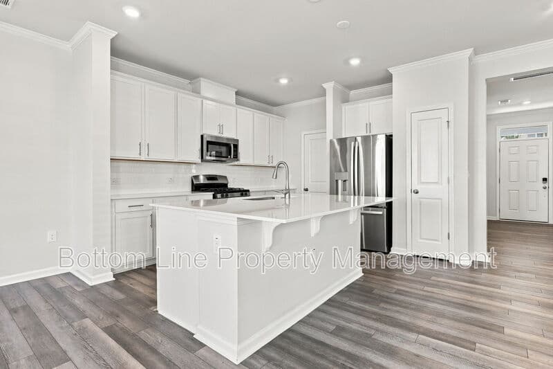 Durham Townhome: 5811 Woodlawn Dr