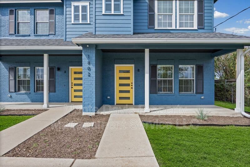 Austin Condo: 1802 Springdale Rd
