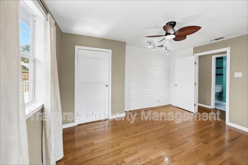 Fort Worth House: 1816 Washington Ave