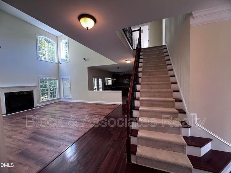 Holly Springs House: 125 Quarryrock Road