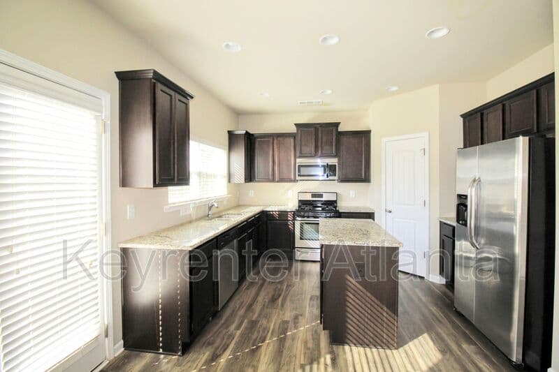 Dallas House: 12 Crown Dr