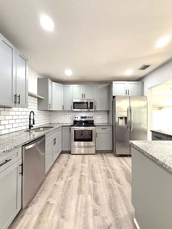 Tampa House: 3217 West Hartnett Avenue