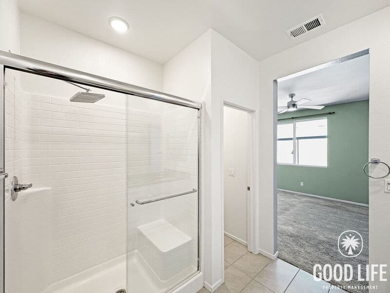 San Diego Townhome: 5215 Surfwalk Way