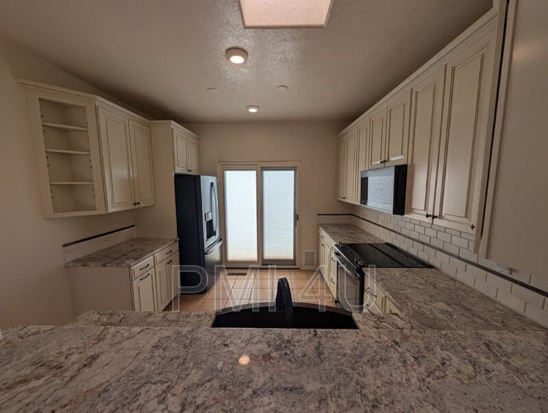 Albuquerque House: 12612 Carmel Ct NE