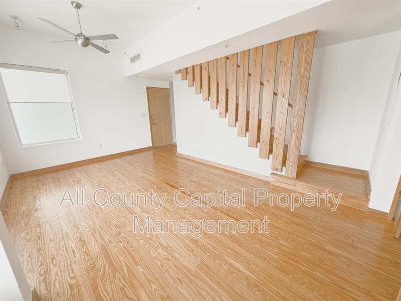Austin House: 1507 North Street #A