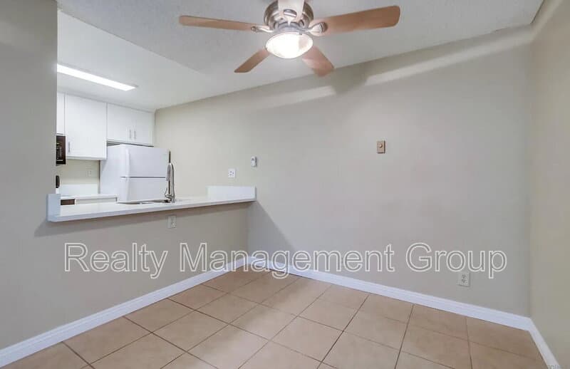 San Diego Condo: 8324 Regents Road
