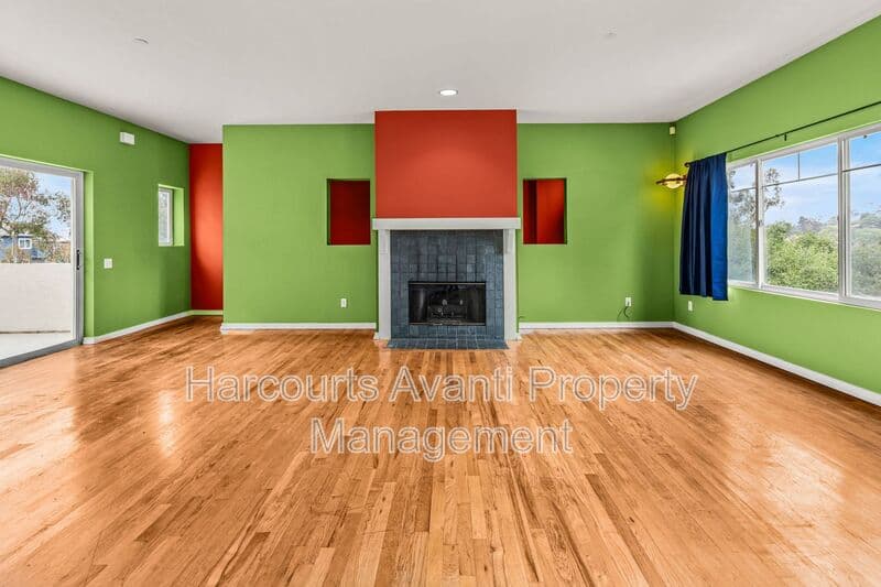 San Diego House: 1352 24th Street