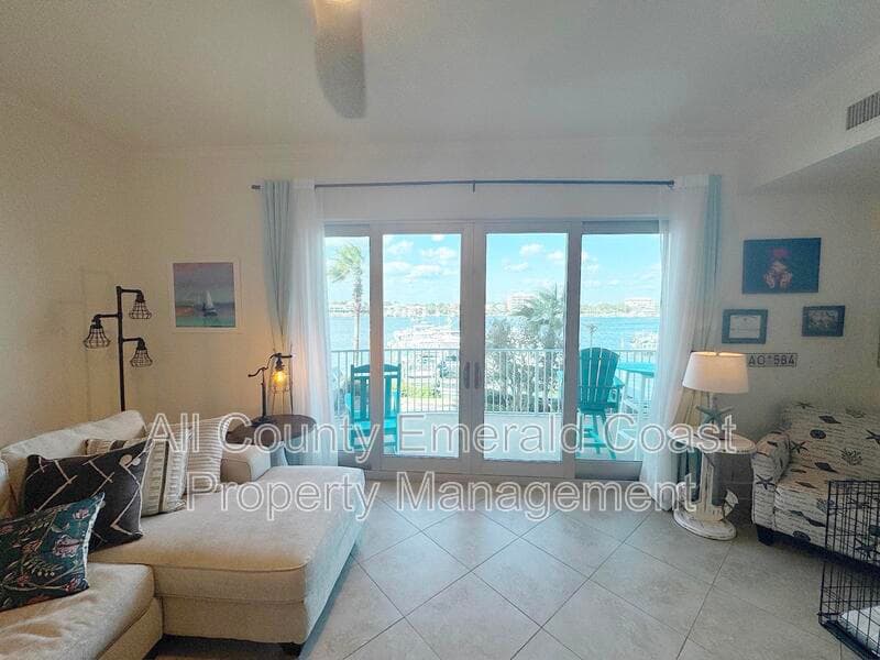 Destin Condo: 211 Durango Road