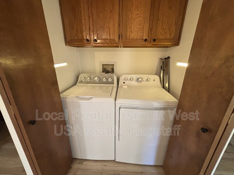 Flagstaff House: 2340 N Plateau Dr