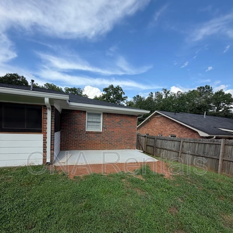 Marietta Condo: 270 Kimberly Way